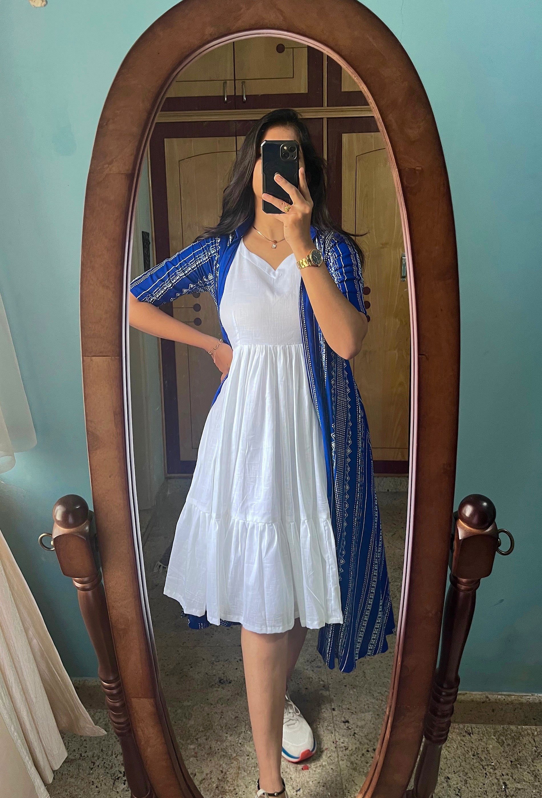 Royal blue shrug (Inner not included )