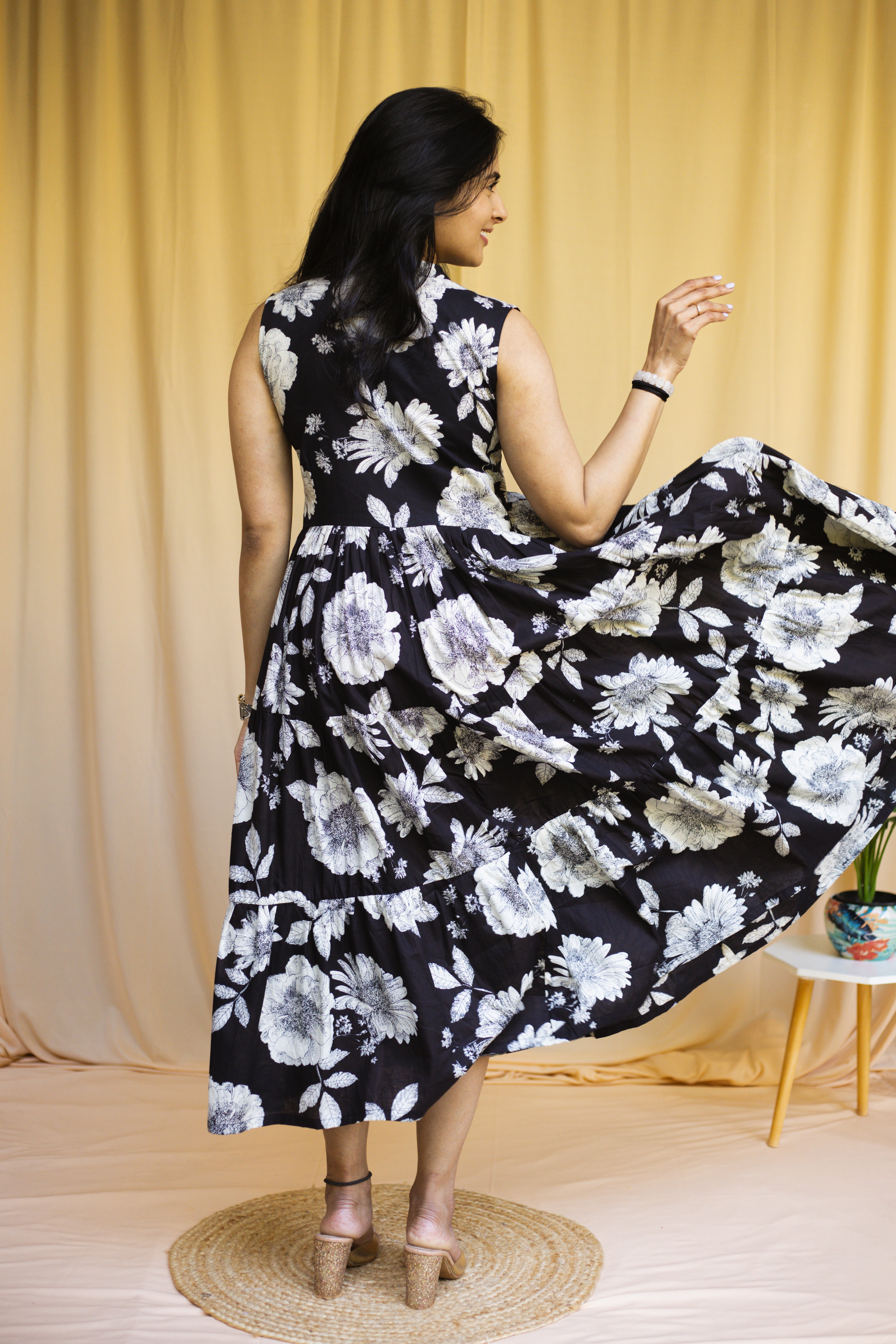 HAPPY SOUL FEEDING DRESS