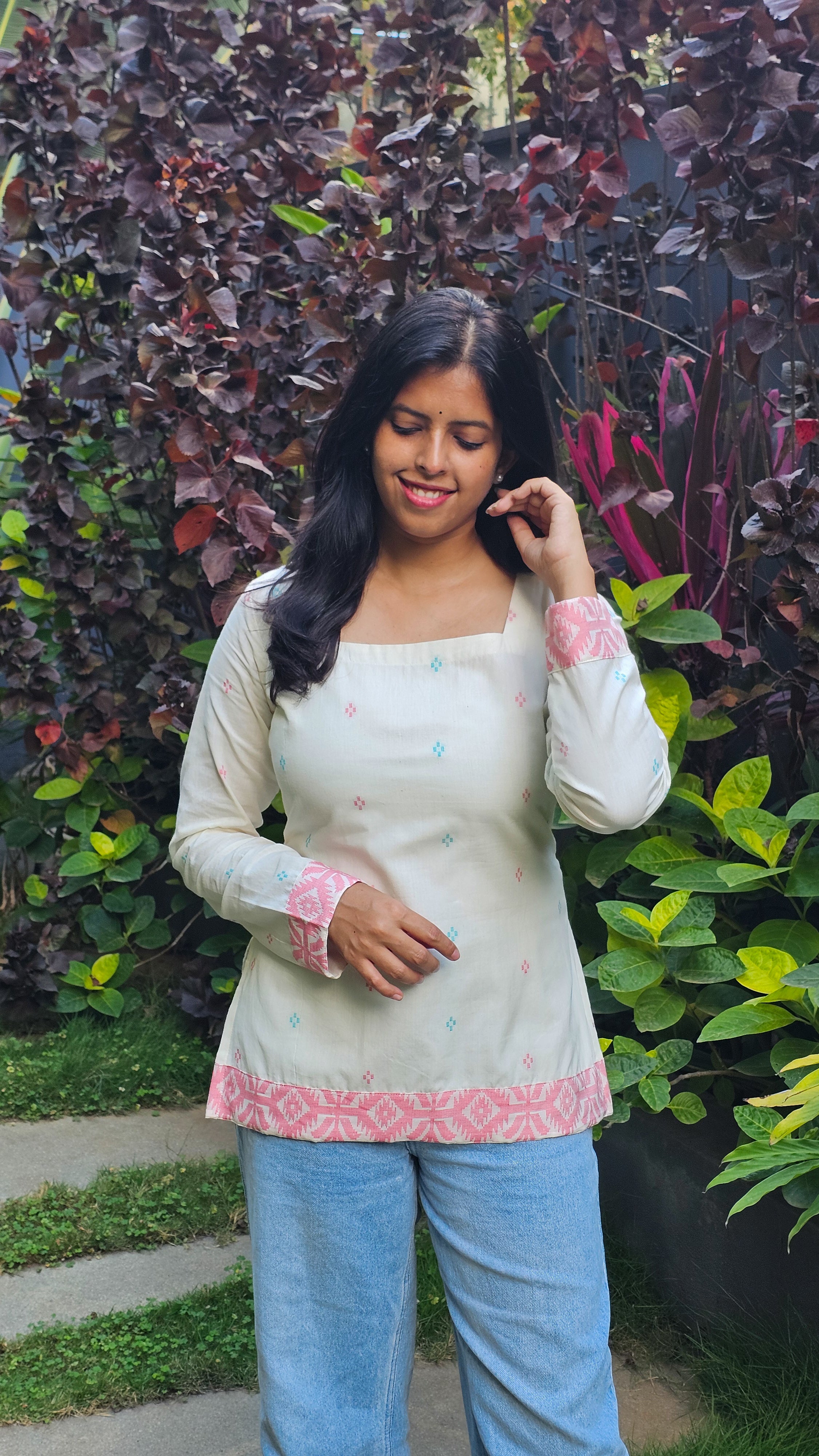 Kadali - Off-White Jamdani Cotton Top