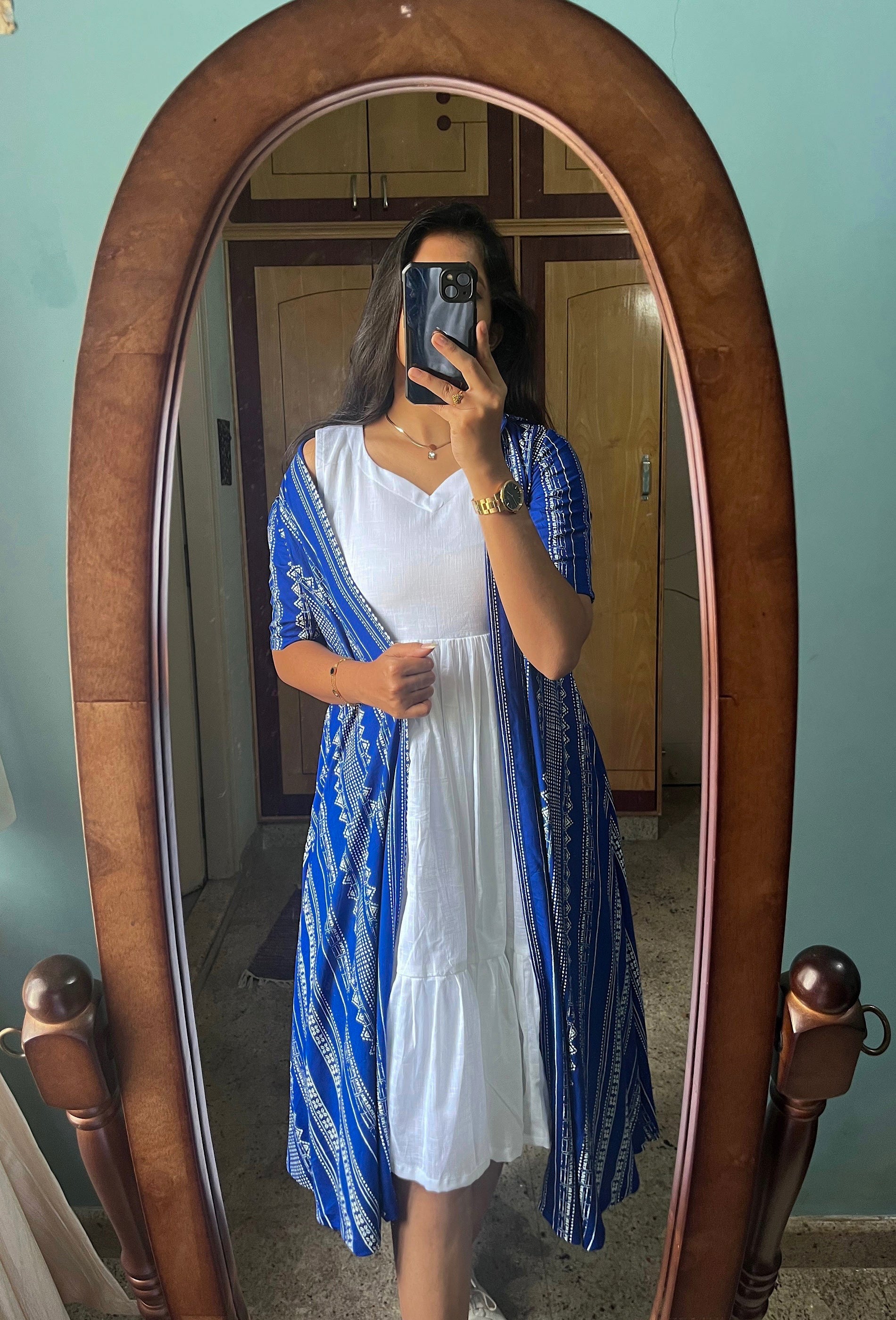 Royal blue shrug (Inner not included )