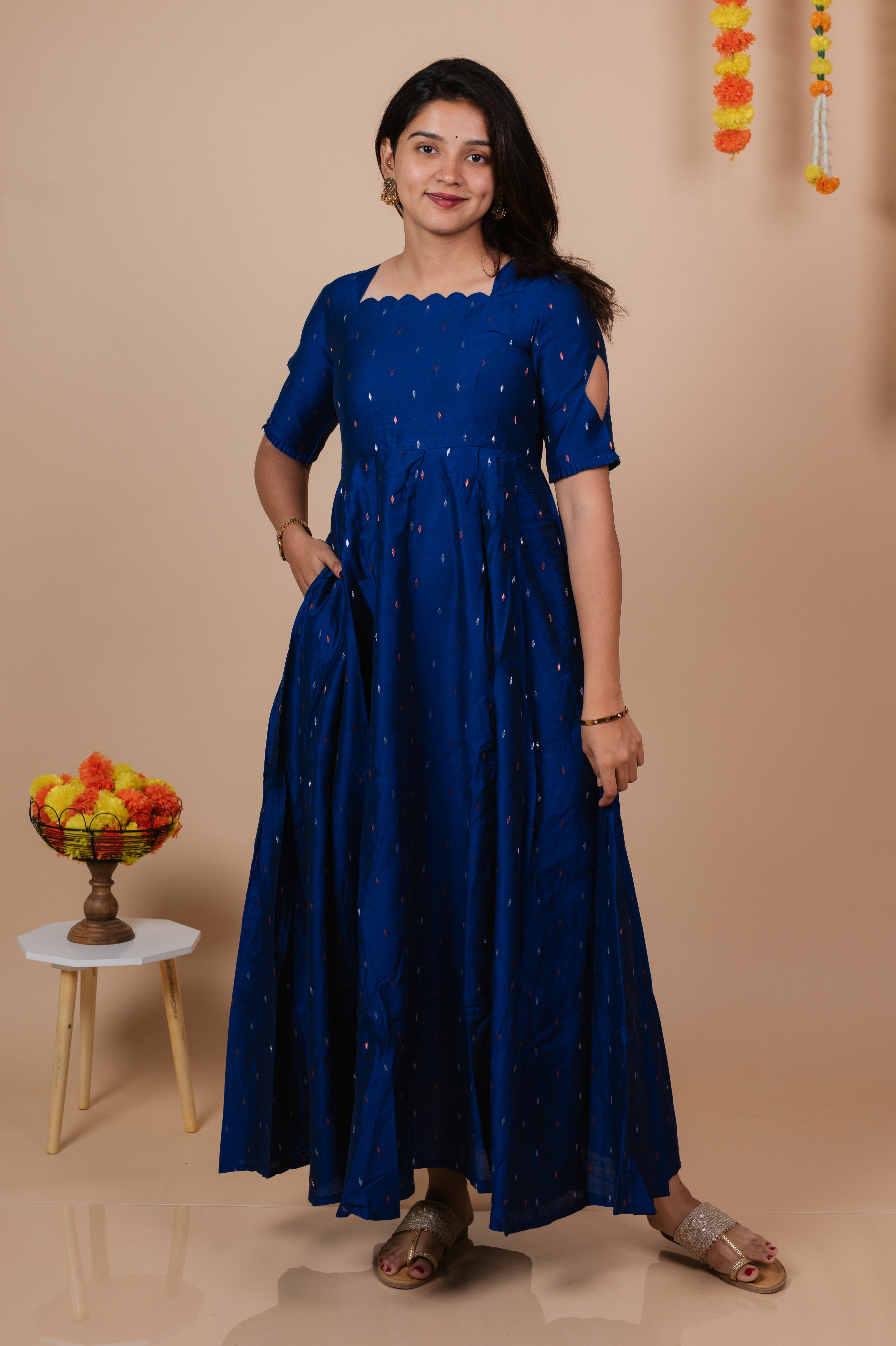 SAKHI - ROYAL BLUE