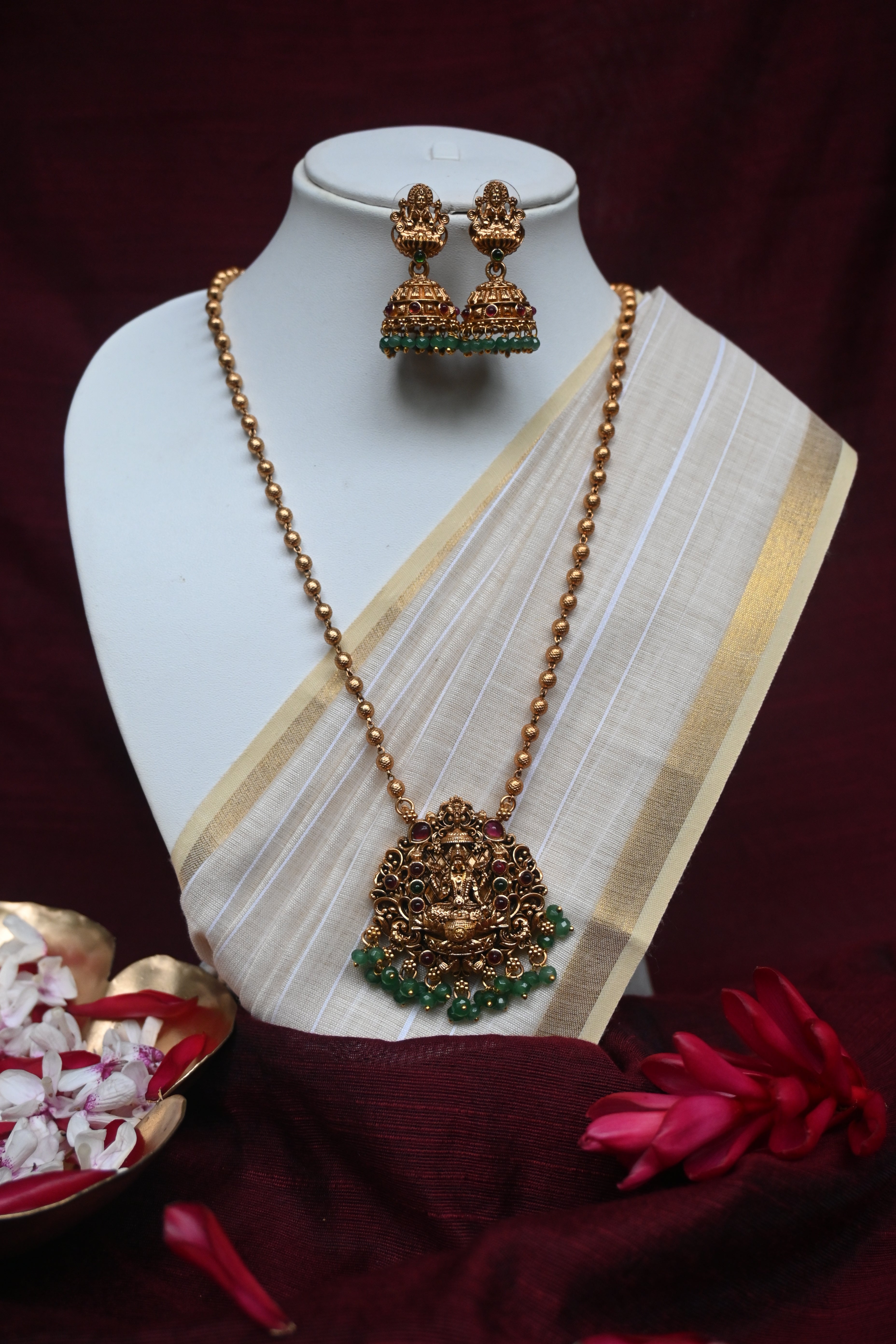 Hansika -Lakshmi Pendant Set
