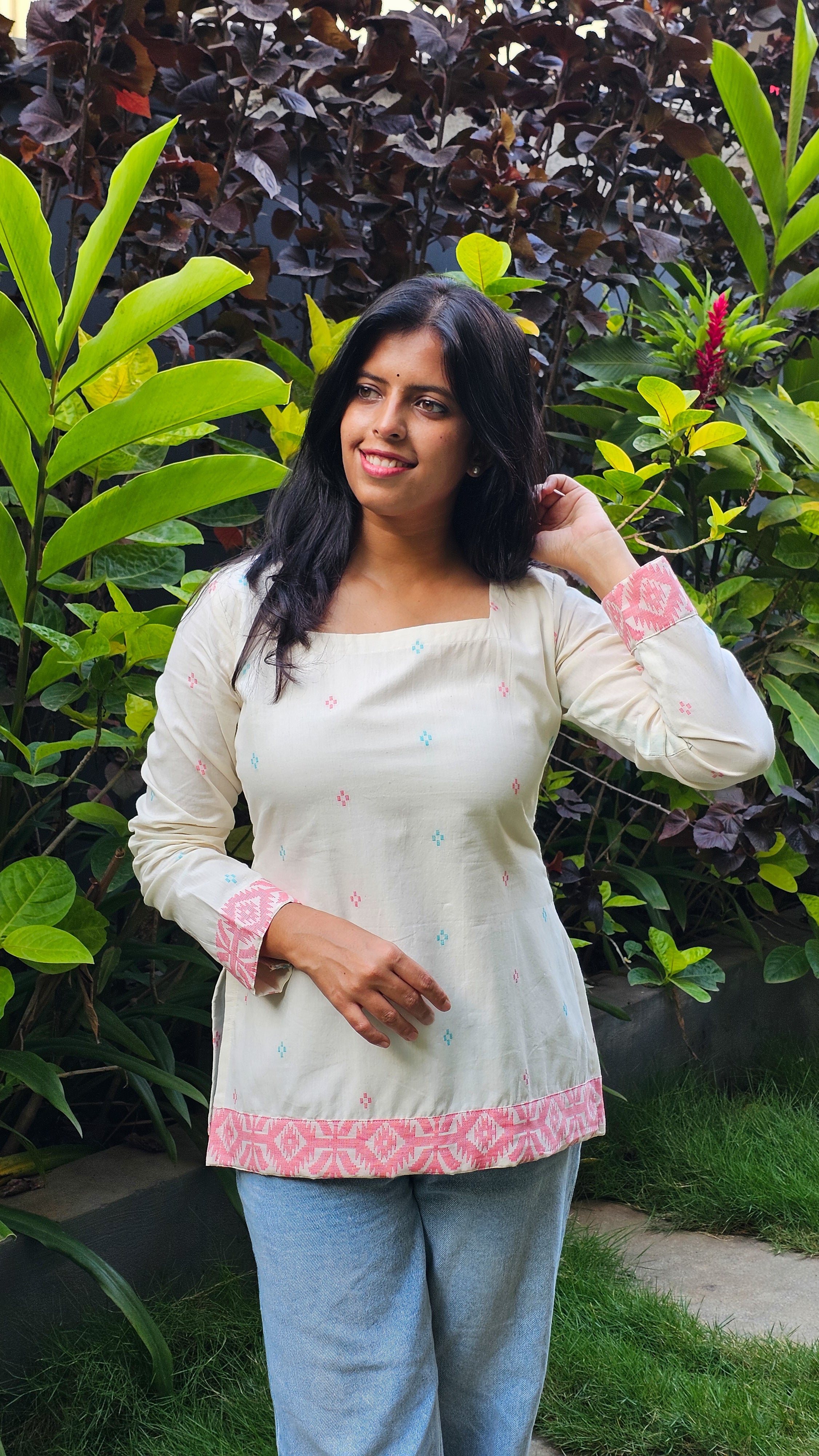 Kadali - Off-White Jamdani Cotton Top