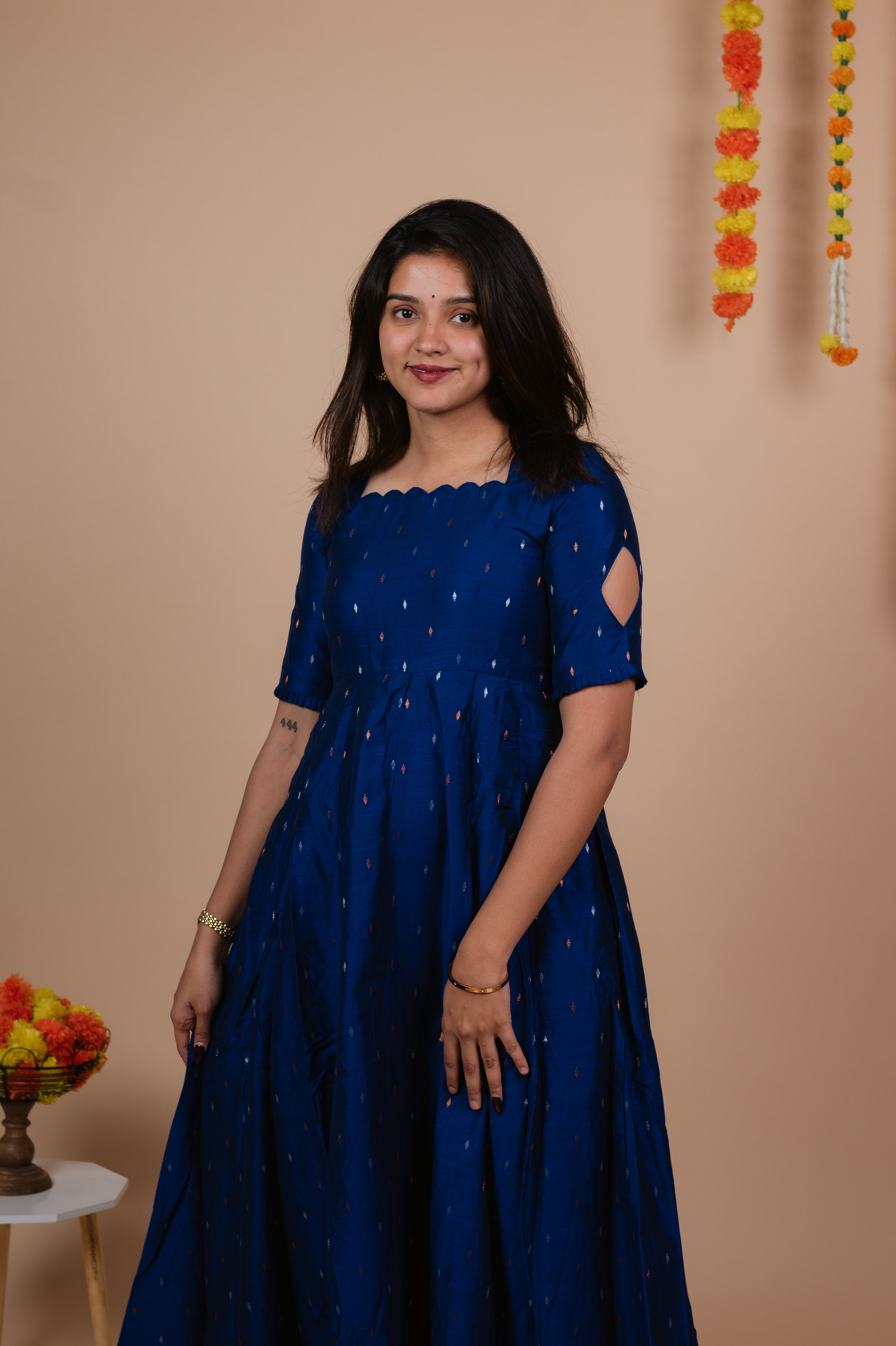 SAKHI - ROYAL BLUE